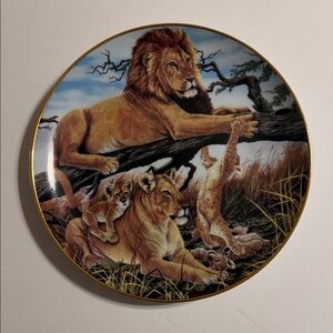 Vintage.FLEETWOOD Collection. Endangered Kingdom. PRIDE OF SAVANNA. Plate A 1710